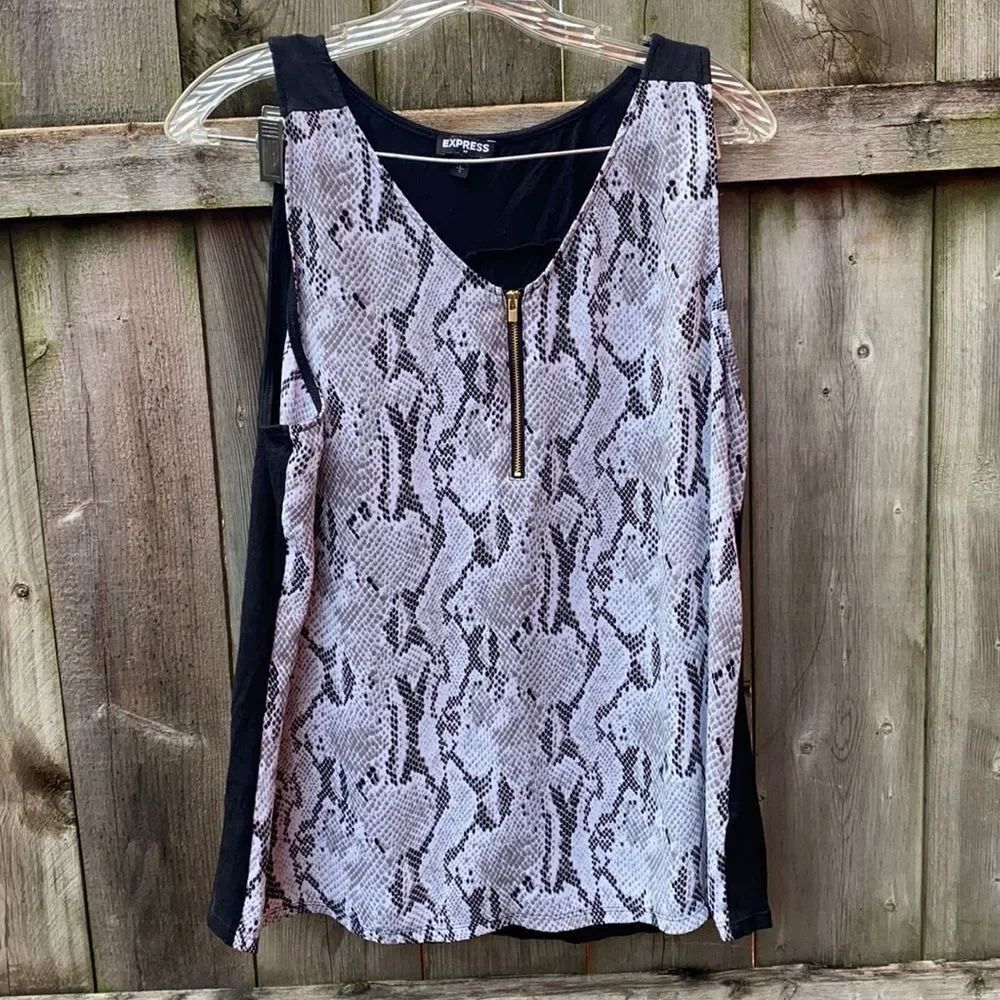 Express Snake Print top sz. L